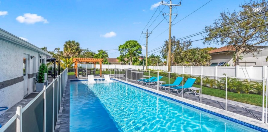 Villa ou maison à Boca Raton, Floride 4 chambres, 176.14 m2 № 1118003