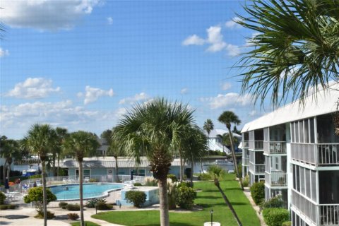 Condominio en alquiler en New Smyrna Beach, Florida, 2 dormitorios, 106 m2 № 1424258 - foto 1