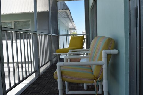 Condominio en alquiler en New Smyrna Beach, Florida, 2 dormitorios, 106 m2 № 1424258 - foto 8