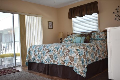 Condominio en alquiler en New Smyrna Beach, Florida, 2 dormitorios, 106 m2 № 1424258 - foto 2