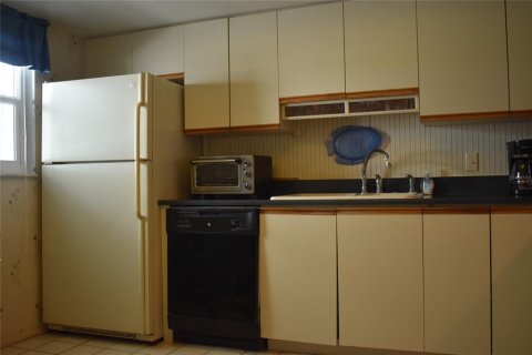 Condominio en alquiler en New Smyrna Beach, Florida, 2 dormitorios, 106 m2 № 1424258 - foto 18