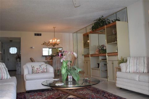 Condominio en alquiler en New Smyrna Beach, Florida, 2 dormitorios, 106 m2 № 1424258 - foto 3
