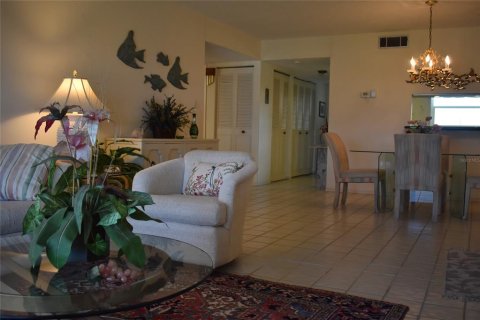 Condominio en alquiler en New Smyrna Beach, Florida, 2 dormitorios, 106 m2 № 1424258 - foto 6