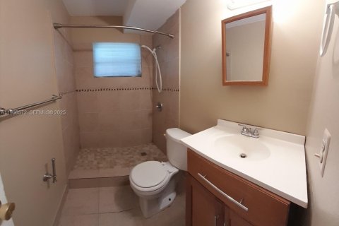 Copropriété à vendre à North Miami, Floride: 2 chambres, 81.1 m2 № 1957132 - photo 9