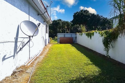 Купить виллу или дом в Хомстед, Флорида 3 спальни, 156.17м2, № 1983180 - фото 22