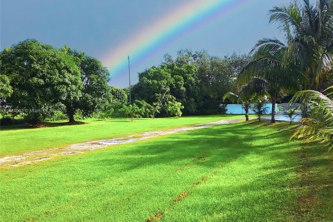 Купить виллу или дом в Хомстед, Флорида 3 спальни, 156.17м2, № 1983180 - фото 13