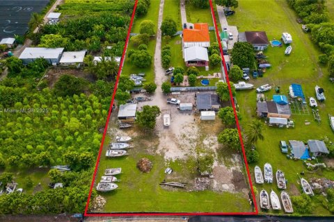 Купить виллу или дом в Хомстед, Флорида 3 спальни, 156.17м2, № 1983180 - фото 12