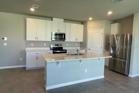 Villa ou maison à louer à Zephyrhills, Floride: 3 chambres, 182.46 m2 № 2156450 - photo 10