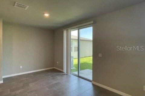 Villa ou maison à louer à Zephyrhills, Floride: 3 chambres, 182.46 m2 № 2156450 - photo 11
