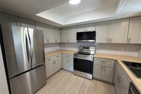 Copropriété à vendre à Sarasota, Floride: 2 chambres, 113.43 m2 № 2345036 - photo 6
