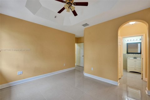 Townhouse in Homestead, Florida 3 bedrooms, 128.11 sq.m. № 1923951 - photo 5