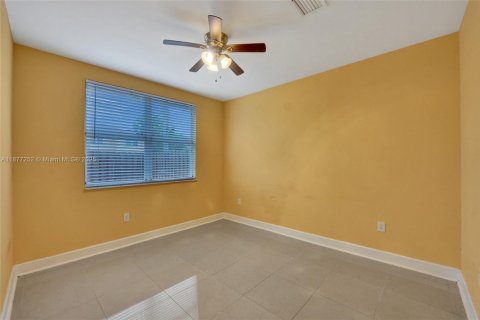 Townhouse in Homestead, Florida 3 bedrooms, 128.11 sq.m. № 1923951 - photo 30