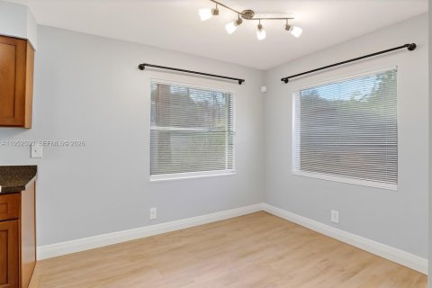 Купить кондоминиум в Санрайз, Флорида 1 спальня, 70.05м2, № 2008483 - фото 11