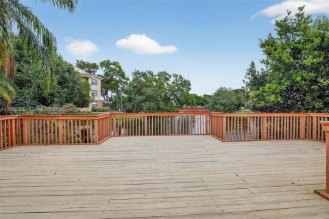 Купить кондоминиум в Санрайз, Флорида 1 спальня, 70.05м2, № 2008483 - фото 23