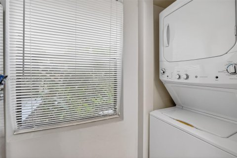 Купить кондоминиум в Санрайз, Флорида 1 спальня, 70.05м2, № 2008483 - фото 18