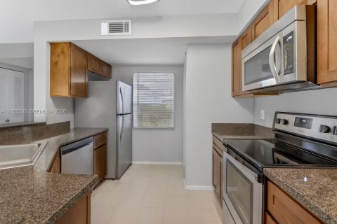 Купить кондоминиум в Санрайз, Флорида 1 спальня, 70.05м2, № 2008483 - фото 8