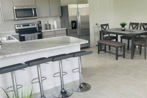 Купить таунхаус в Хомстед, Флорида 3 спальни, 136.01м2, № 2326009 - фото 3