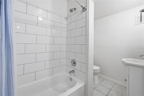 House in Gainesville, Florida 1 bedroom, 39.3 sq.m. № 2234446 - photo 13