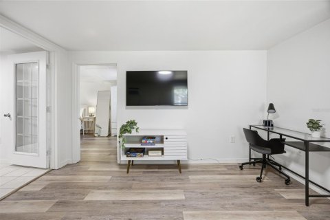 House in Gainesville, Florida 1 bedroom, 39.3 sq.m. № 2234446 - photo 7