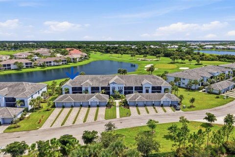 Condominio en Punta Gorda, Florida, 2 dormitorios № 2362665