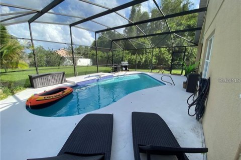 House in Kissimmee, Florida 3 bedrooms, 152.55 sq.m. № 2202340 - photo 16