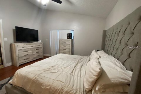 House in Kissimmee, Florida 3 bedrooms, 152.55 sq.m. № 2202340 - photo 10