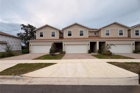 Touwnhouse à louer à Clermont, Floride: 3 chambres, 144.93 m2 № 2408496 - photo 3