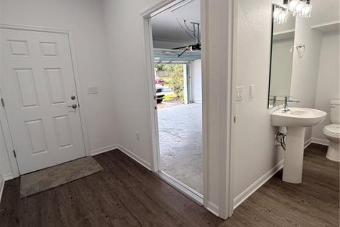 Touwnhouse à louer à Clermont, Floride: 3 chambres, 144.93 m2 № 2408496 - photo 10