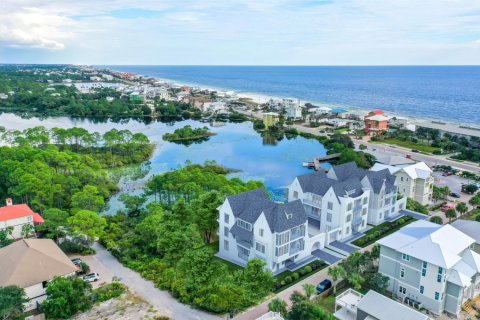 Купить виллу или дом в Санта Роза Бич, Флорида 6 спален, 511.15м2, № 561163 - фото 1