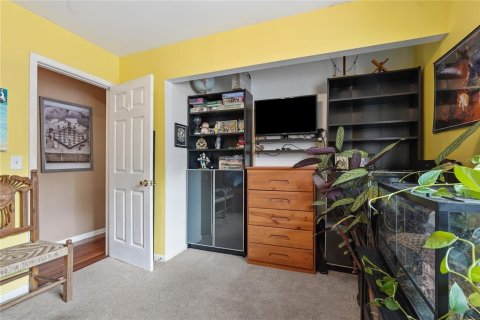 House in Tampa, Florida 2 bedrooms, 119.66 sq.m. № 2196285 - photo 30
