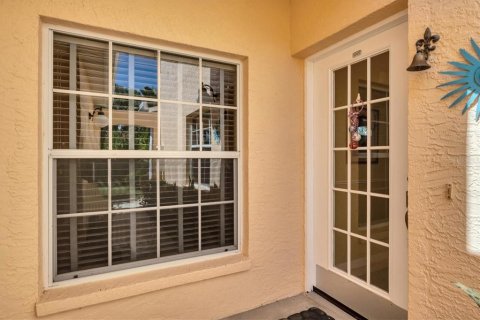 Condo in Venice, Florida, 2 bedrooms  № 1909855 - photo 4