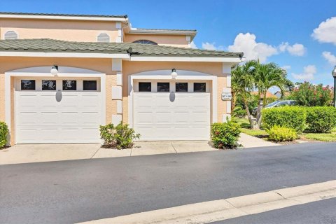 Condo in Venice, Florida, 2 bedrooms  № 1909855 - photo 2