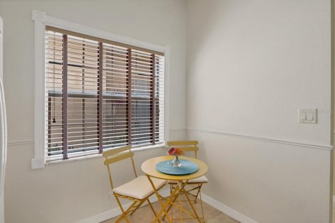 Condo in Venice, Florida, 2 bedrooms  № 1909855 - photo 16