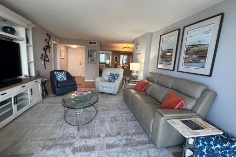 Condominio en venta en Riviera Beach, Florida, 2 dormitorios, 147.25 m2 № 2179151 - foto 10