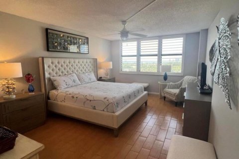 Condominio en venta en Riviera Beach, Florida, 2 dormitorios, 147.25 m2 № 2179151 - foto 17