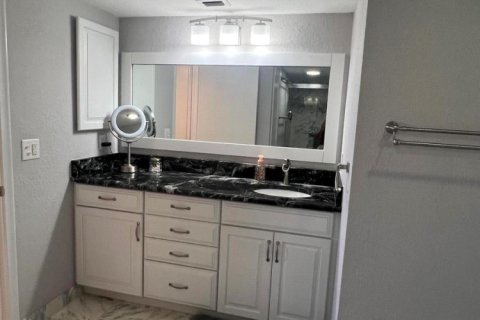 Condominio en venta en Riviera Beach, Florida, 2 dormitorios, 147.25 m2 № 2179151 - foto 21