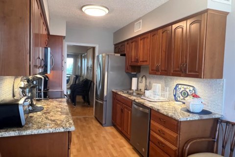 Condominio en venta en Riviera Beach, Florida, 2 dormitorios, 147.25 m2 № 2179151 - foto 14