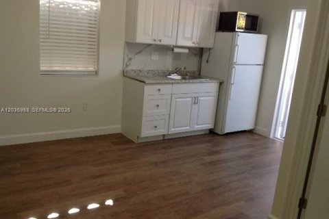 Immobilier commercial à Miami, Floride № 2154067