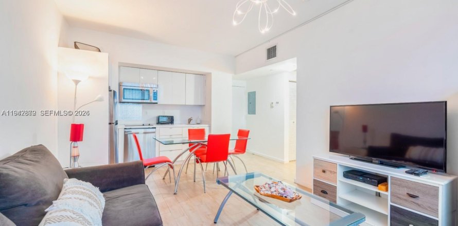 Condo à Miami Beach, Floride, 1 chambre  № 1999222