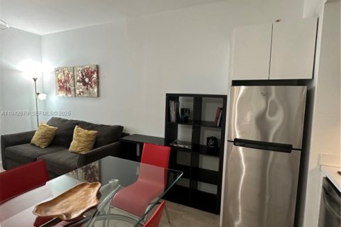 Copropriété à louer à Miami Beach, Floride: 1 chambre, 49.7 m2 № 1999222 - photo 3