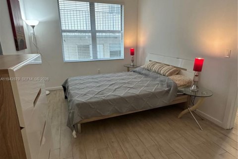 Copropriété à louer à Miami Beach, Floride: 1 chambre, 49.7 m2 № 1999222 - photo 10