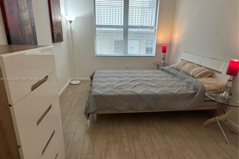 Copropriété à louer à Miami Beach, Floride: 1 chambre, 49.7 m2 № 1999222 - photo 12