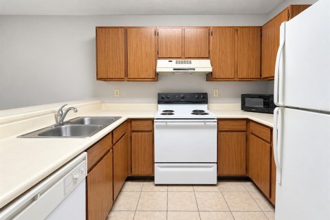 Copropriété à louer à Gainesville, Floride: 2 chambres, 81.2 m2 № 2358401 - photo 4