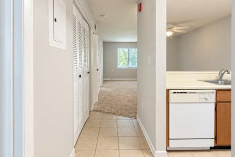 Copropriété à louer à Gainesville, Floride: 2 chambres, 81.2 m2 № 2358401 - photo 2