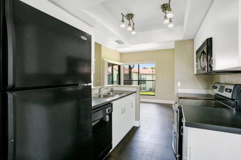 Снять в аренду кондоминиум в Орландо, Флорида 3 спальни, 122.54м2, № 2091469 - фото 9