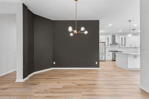 House in Tampa, Florida 4 bedrooms, 236.06 sq.m. № 1767024 - photo 11