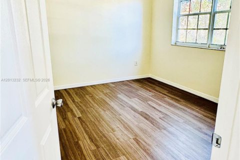 Apartamento en alquiler en Pembroke Pines, Florida, 2 dormitorios, 104.98 m2 № 2075549 - foto 8