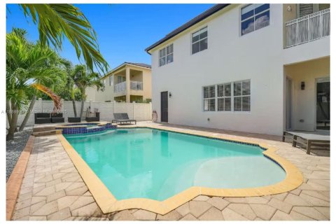 Villa ou maison à vendre à Hialeah, Floride: 5 chambres, 316.61 m2 № 1944296 - photo 24