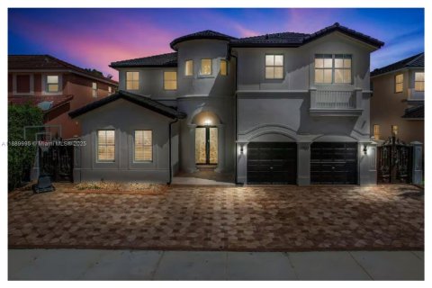 Villa ou maison à vendre à Hialeah, Floride: 5 chambres, 316.61 m2 № 1944296 - photo 30