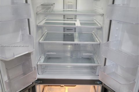 Condominio en alquiler en Doral, Florida, 2 dormitorios, 75.99 m2 № 1954802 - foto 5